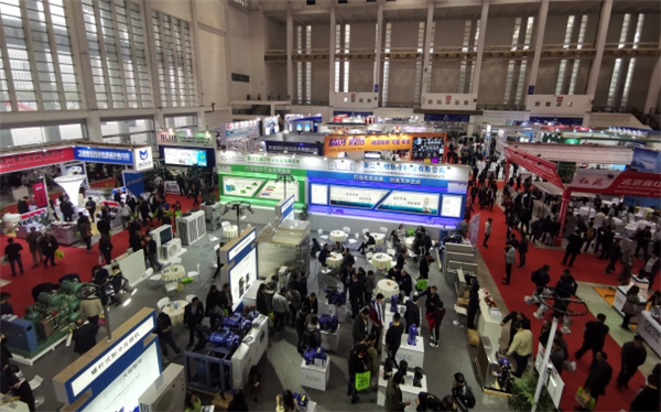 �䲩��Բ����Ļ���ȶȲ���